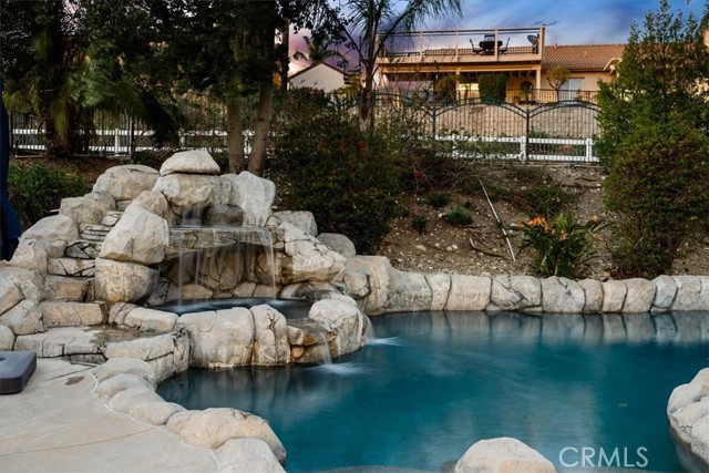 12590 Arena Drive, Rancho Cucamonga CA: https://media.crmls.org/medias/94aeb7d6-89ce-4254-b38b-a8a0cc702af5.jpg