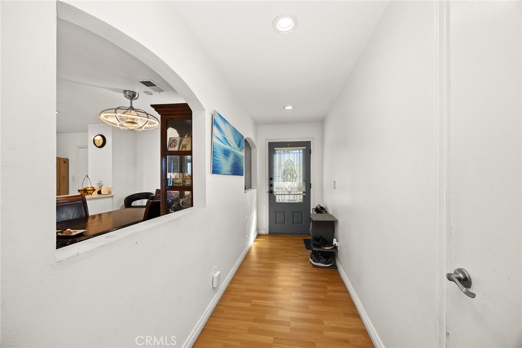 MLS #WS25263505 image #6