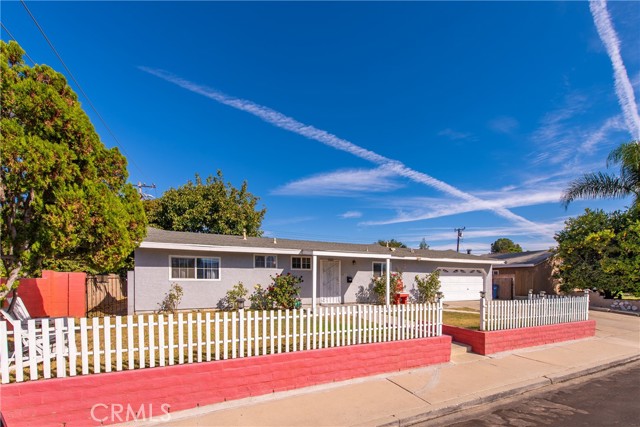 Detail Gallery Image 5 of 43 For 1621 Ballard St, Simi Valley,  CA 93065 - 3 Beds | 1/1 Baths