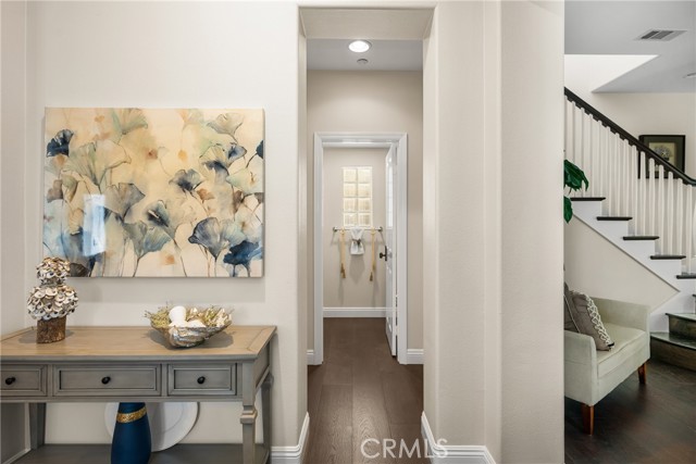 21270 Elda Cir, Huntington Beach CA: https://media.crmls.org/medias/94af8bf7-8601-46dc-91ed-10e58f07832b.jpg