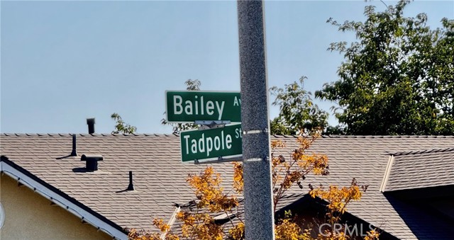 Detail Gallery Image 2 of 63 For 30912 Tadpole St, Visalia,  CA 93291 - 3 Beds | 2 Baths