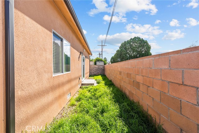 Detail Gallery Image 32 of 47 For 7239 Kraft, North Hollywood,  CA 91605 - 3 Beds | 2 Baths