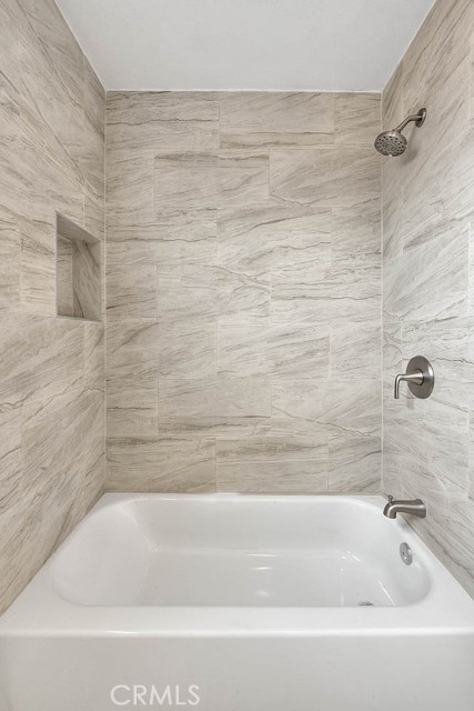 547 W 106th Street, Los Angeles CA: https://media.crmls.org/medias/94b1294f-8723-4b55-80fc-37f288d5312c.jpg