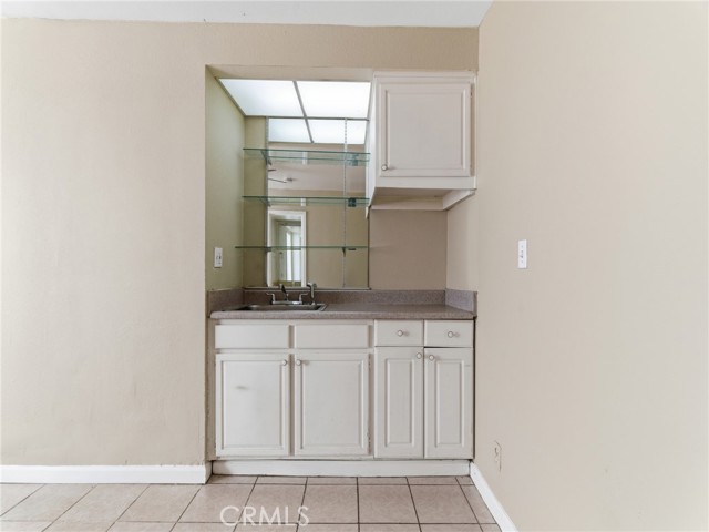 Detail Gallery Image 16 of 40 For 19745 Lull St, Winnetka,  CA 91306 - 4 Beds | 3 Baths