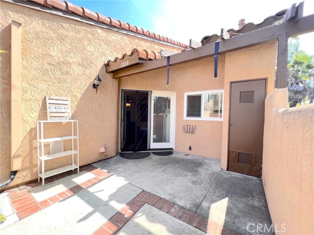 Detail Gallery Image 2 of 15 For 3729 Florida, West Covina,  CA 91792 - 1 Beds | 1 Baths