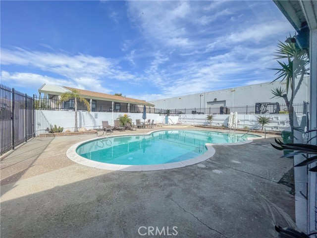 Detail Gallery Image 20 of 23 For 21001 Plummer St #34,  Chatsworth,  CA 91311 - 2 Beds | 2 Baths
