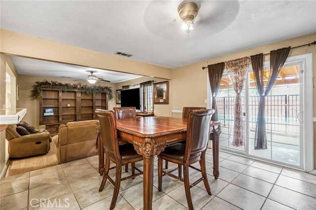 Detail Gallery Image 10 of 27 For 3849 N Stanford, Fresno,  CA 93727 - 3 Beds | 2 Baths