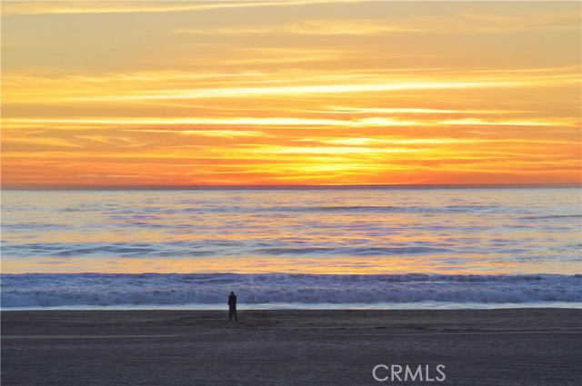 Detail Gallery Image 31 of 36 For 105 Paseo De La Playa #F,  Redondo Beach,  CA 90277 - 3 Beds | 3/1 Baths