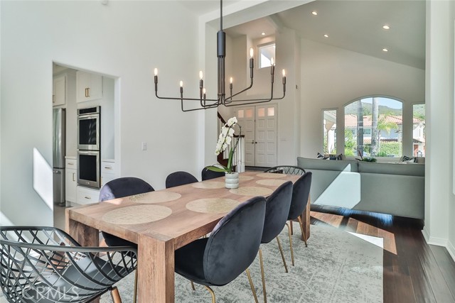 2505 Peachwood Place, Westlake Village CA: https://media.crmls.org/medias/94b35f11-8fa3-42c4-8eaa-a42e6a3c296e.jpg
