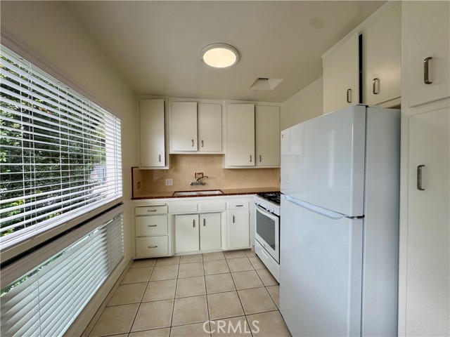 Detail Gallery Image 3 of 10 For 122 N Croft #7,  Los Angeles,  CA 90048 - 1 Beds | 1 Baths