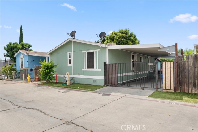 Detail Gallery Image 2 of 20 For 243 N Meridian Ave #191,  San Bernardino,  CA 92410 - 3 Beds | 2 Baths