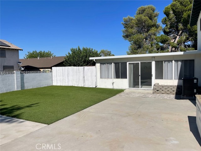 1135 Caperton Street, Lancaster CA: https://media.crmls.org/medias/94b63523-d490-4e6a-a9c7-4e5b4d07ab5c.jpg