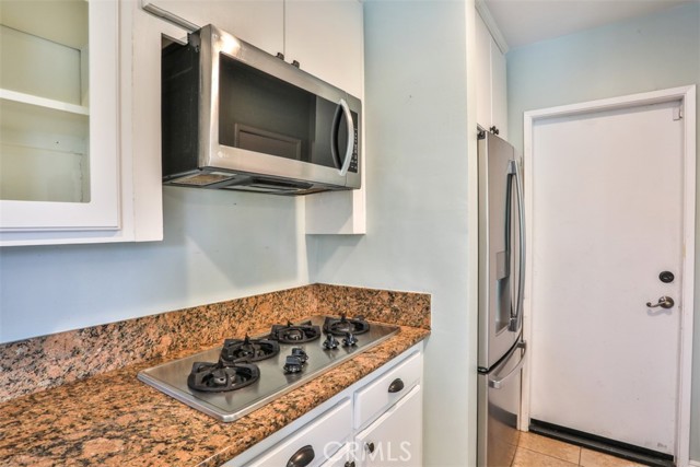 Detail Gallery Image 14 of 53 For 1221 Grove Ave, Upland,  CA 91786 - 4 Beds | 2 Baths
