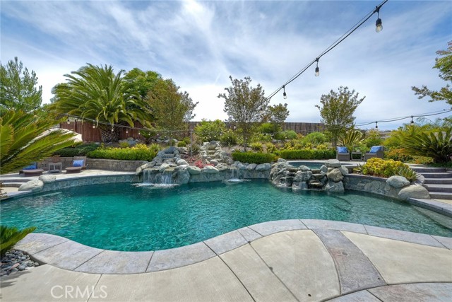 Detail Gallery Image 27 of 62 For 38830 Mesa Rd, Temecula,  CA 92592 - 6 Beds | 4/1 Baths