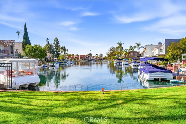 Detail Gallery Image 6 of 71 For 21911 Yellowstone, Lake Forest,  CA 92630 - 4 Beds | 3 Baths