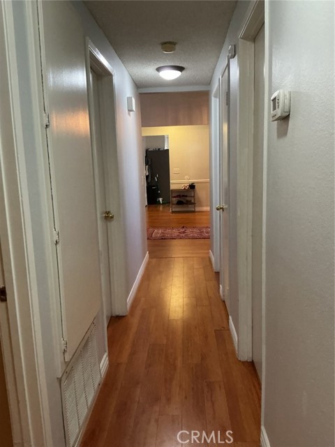 Detail Gallery Image 25 of 50 For 19849 Collins, Canyon Country,  CA 91351 - 3 Beds | 2 Baths