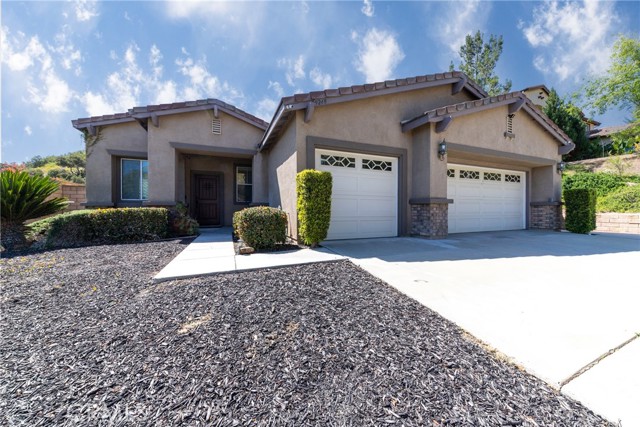 Detail Gallery Image 1 of 39 For 29248 Sandpiper Dr, Lake Elsinore,  CA 92530 - 4 Beds | 2 Baths