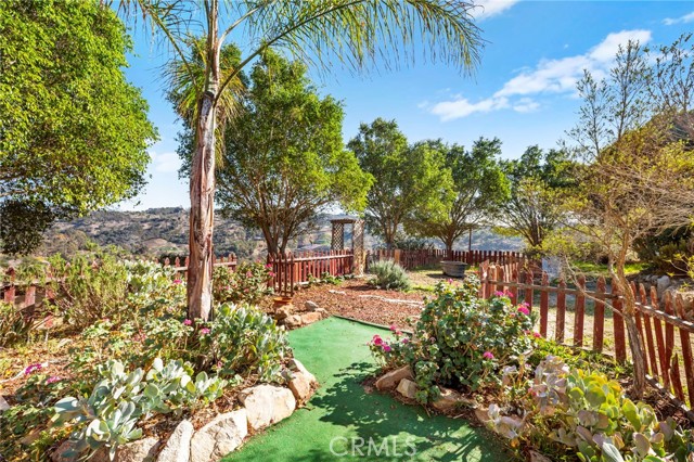 2311 Rose Road, Fallbrook CA: https://media.crmls.org/medias/94b7f8d3-e0af-4a66-a878-22ebc53ecff5.jpg