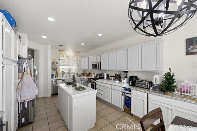 Detail Gallery Image 9 of 21 For 3968 Coral Haven Ct, Perris,  CA 92571 - 3 Beds | 2 Baths