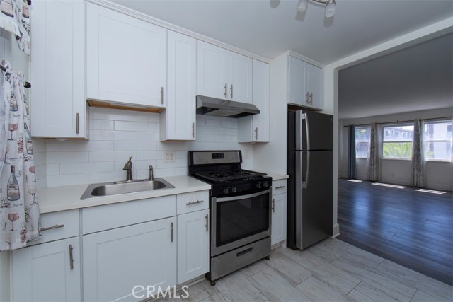 Detail Gallery Image 8 of 30 For 1906 Camino De La Costa #B,  Redondo Beach,  CA 90277 - 2 Beds | 1 Baths