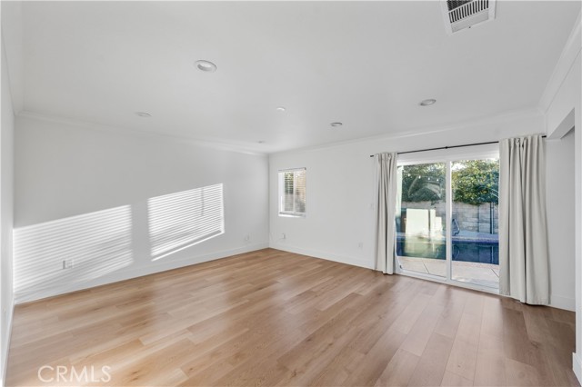 6653 Belmar Avenue, Reseda CA: https://media.crmls.org/medias/94ba2be9-4ab4-4dc0-b666-2234d19b6cff.jpg