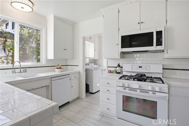 Detail Gallery Image 10 of 22 For 311 S Mariposa St, Burbank,  CA 91506 - 2 Beds | 1 Baths