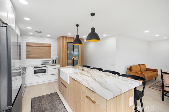 Detail Gallery Image 4 of 28 For 3336 Punta Alta 3d,  Laguna Woods,  CA 92637 - 2 Beds | 2 Baths
