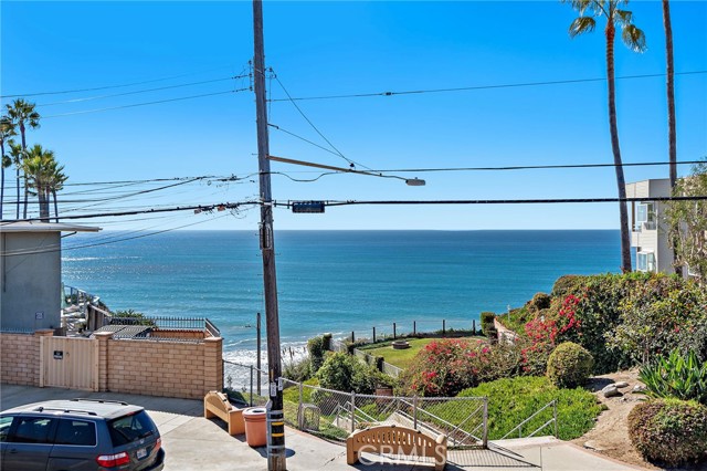 Detail Gallery Image 2 of 13 For 1412 Buena Vista #4,  San Clemente,  CA 92672 - 3 Beds | 2 Baths