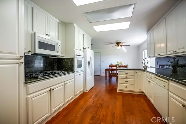Detail Gallery Image 10 of 75 For 9999 9985 N Shelton, Linden,  CA 95236 - 3 Beds | 2 Baths