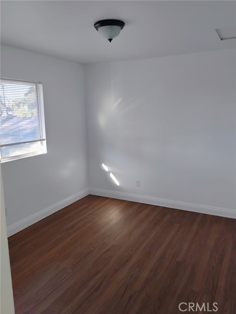 Image 6 of 9 For 21862 Dracaea