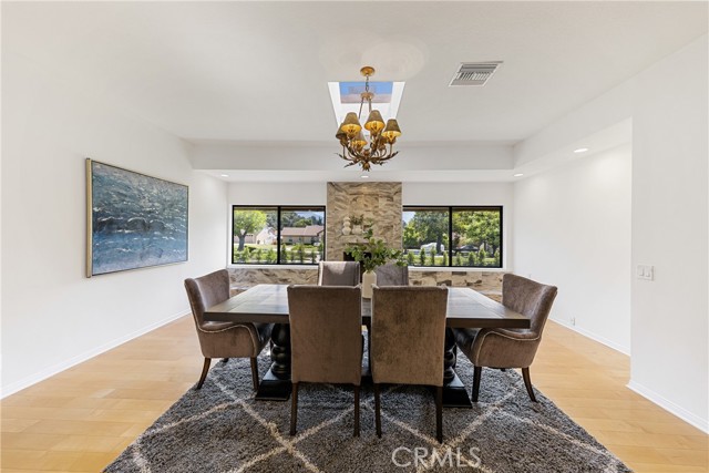 6 Woodland Lane, Arcadia CA: https://media.crmls.org/medias/94bc43ba-7fd4-43c9-959c-ac52b5c4bae2.jpg