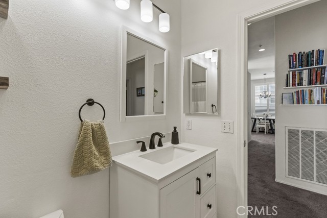 Detail Gallery Image 32 of 44 For 565 Rosalinda Dr, Oxnard,  CA 93030 - 3 Beds | 2 Baths
