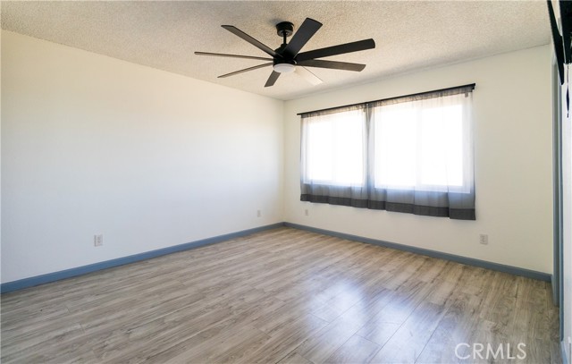 Detail Gallery Image 9 of 20 For 17715 Lakespring Ave, Palmdale,  CA 93591 - 4 Beds | 2 Baths