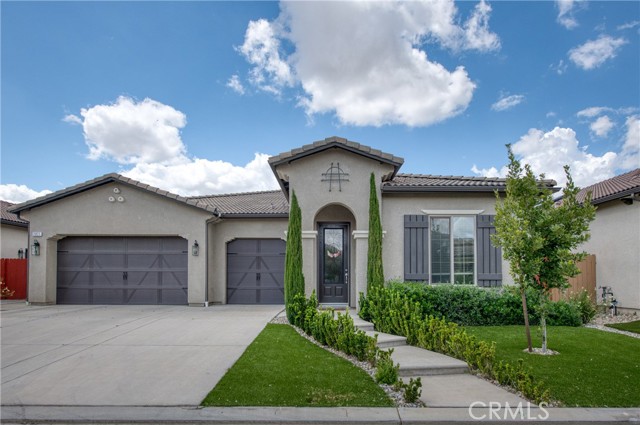 Detail Gallery Image 1 of 39 For 2821 N Burl, Fresno,  CA 93727 - 3 Beds | 2/1 Baths