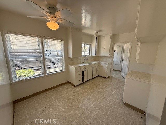 Detail Gallery Image 7 of 32 For 828 E Cypress Ave, Burbank,  CA 91501 - 3 Beds | 2 Baths