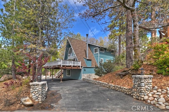 Detail Gallery Image 3 of 41 For 795 Bishorn, Lake Arrowhead,  CA 92352 - 3 Beds | 3 Baths