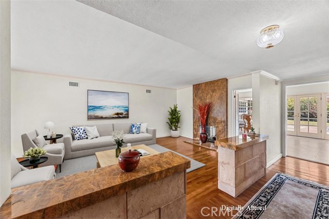 912 Bonnie, Brea CA: https://media.crmls.org/medias/94bcde9d-850a-403f-a766-faec7cd890cf.jpg