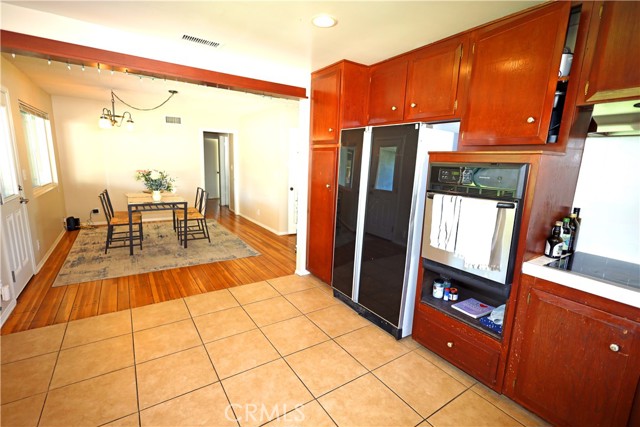 Detail Gallery Image 13 of 35 For 622 E Lomita, Orange,  CA 92867 - 4 Beds | 2 Baths