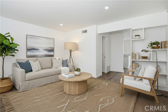 Detail Gallery Image 1 of 30 For 16511 Caballero, Huntington Beach,  CA 92649 - 3 Beds | 1/1 Baths