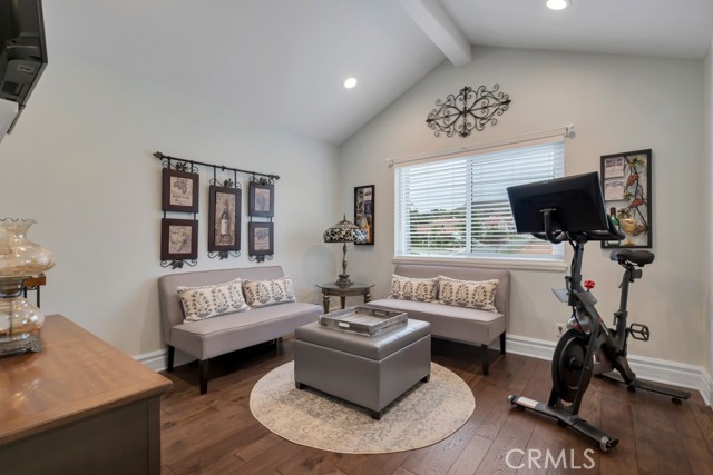 950 Firestone Circle, Simi Valley CA: https://media.crmls.org/medias/94be1fca-6429-4ca1-b36b-03b0c1e185d8.jpg