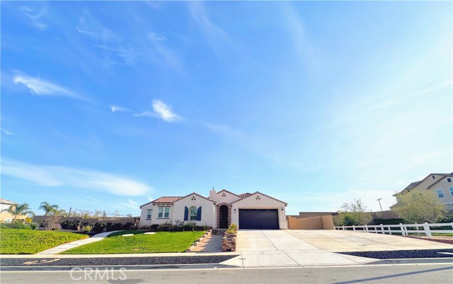Detail Gallery Image 1 of 60 For 13575 Copley Dr, Rancho Cucamonga,  CA 91739 - 4 Beds | 3/1 Baths
