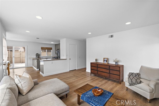 Detail Gallery Image 9 of 47 For 191 Rockwood #62, Irvine,  CA 92614 - 3 Beds | 2 Baths