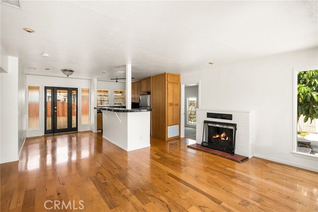 522 N Clark Street, Orange CA: https://media.crmls.org/medias/94bf7477-cae3-472a-839f-91baa04f2312.jpg