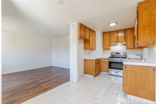 Detail Gallery Image 7 of 26 For 909 E Chevy Chase #9,  Glendale,  CA 91205 - 2 Beds | 2 Baths