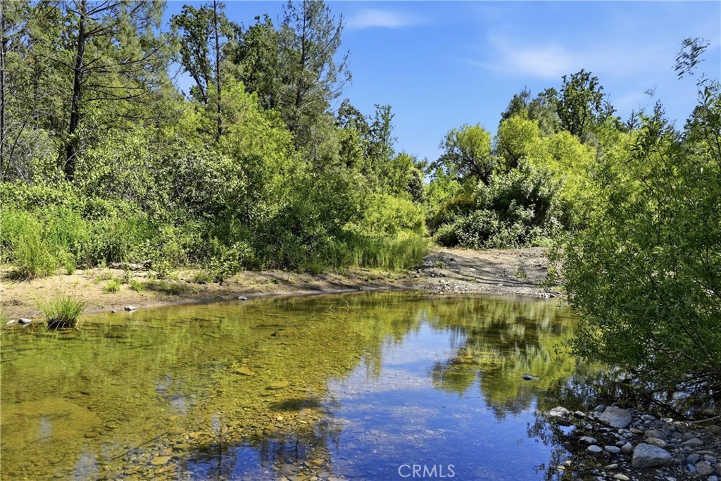 https://media.crmls.org/medias/94bfadcb-05ab-427d-a022-505f6ddbc823.jpg?preset=X-Large