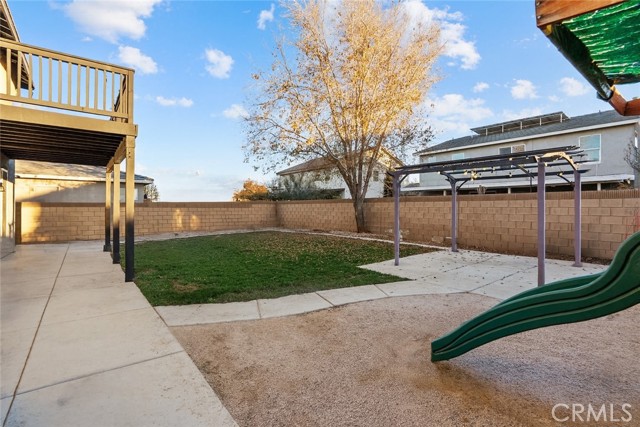 Detail Gallery Image 43 of 51 For 2756 Garnet Ln, Lancaster,  CA 93535 - 3 Beds | 3 Baths