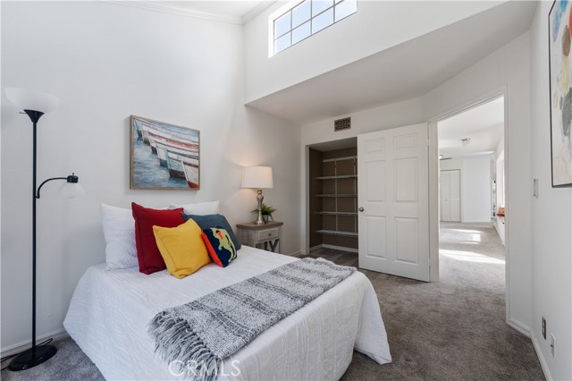 2006 Aviation Way, Redondo Beach CA: https://media.crmls.org/medias/94c1b98e-7f1a-4f58-870e-eb7d92742dbc.jpg