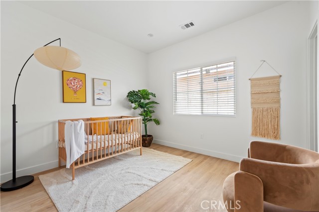 Detail Gallery Image 8 of 13 For 1056 Walter Ave #2,  Tustin,  CA 92780 - 3 Beds | 2 Baths