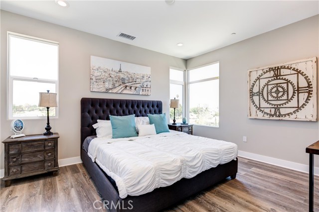 Detail Gallery Image 25 of 38 For 2068 Maple Ave #C,  Costa Mesa,  CA 92627 - 2 Beds | 2/1 Baths