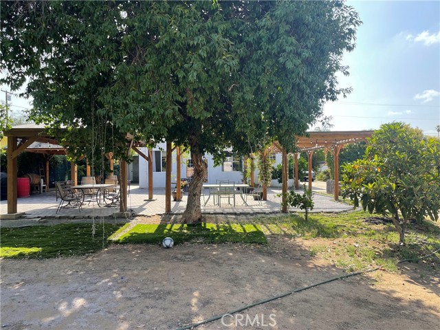 6867 Weaver Street, Riverside CA: https://media.crmls.org/medias/94c2fbe2-acf7-42b6-a95c-69a5064c75bd.jpg